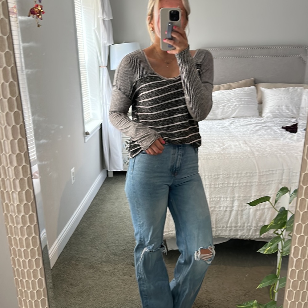 Extremely soft Free People long sleeve